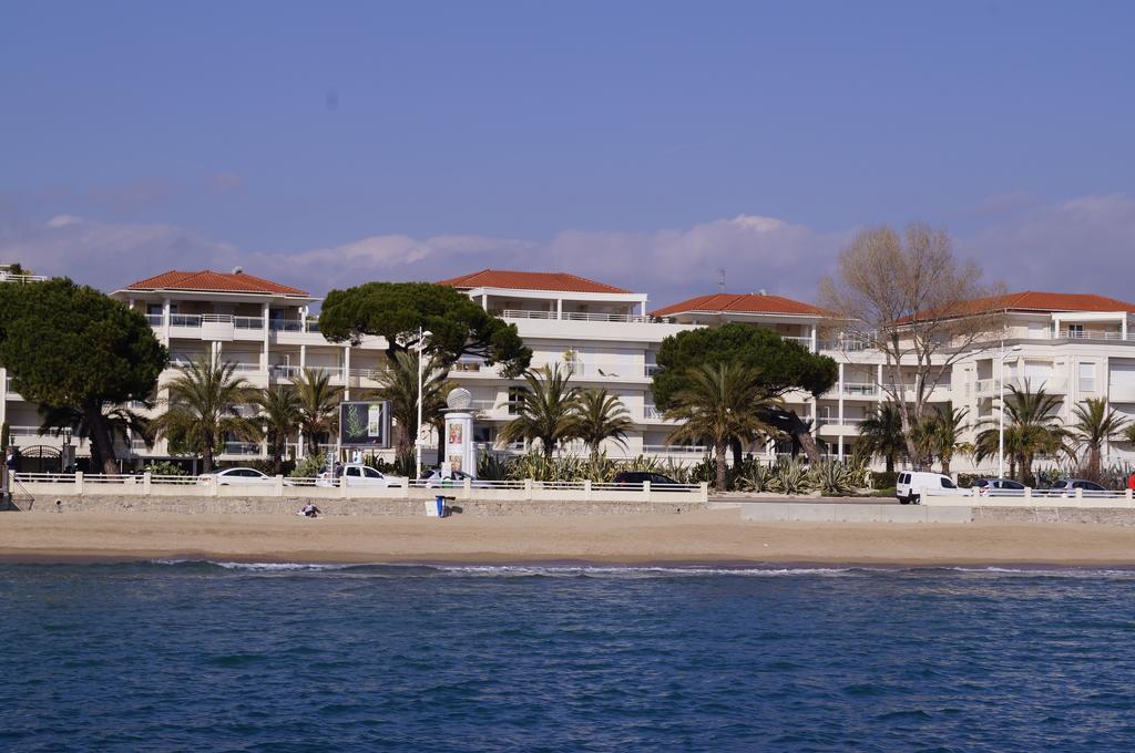 Cannes Seafront Haven: Modern 2-Bed Apartment with Pool Exterior photo